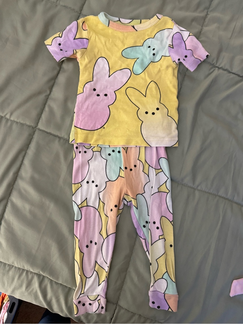 Girls' Pastel Bunny Pajama Set - Yellow & Multicolor